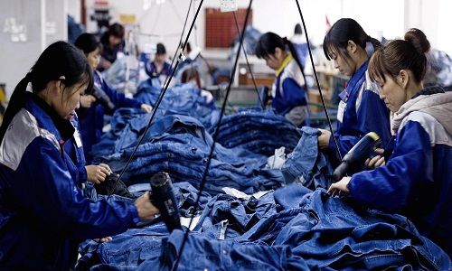 As exports fall, China’s ‘Jeans Capital’ at cross roads