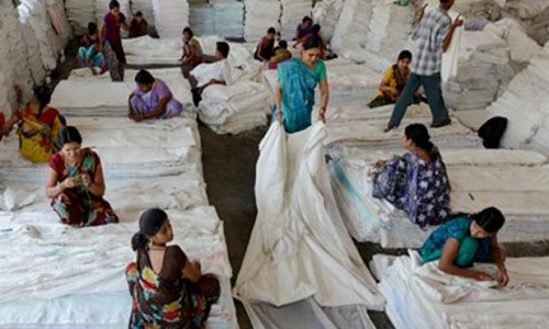 Demonetisation a near term hitch for the textile industry