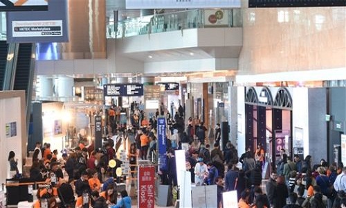 Hong Kong Fashion Week for F W attracts 14000 buyers from 76