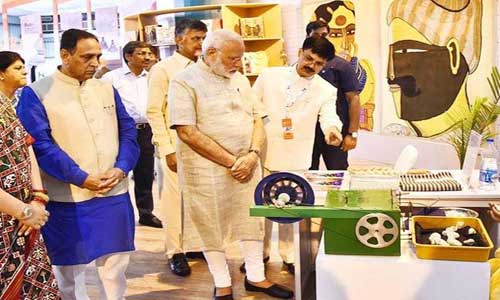Symphony of Weaves grabs attention at Textile India 2017