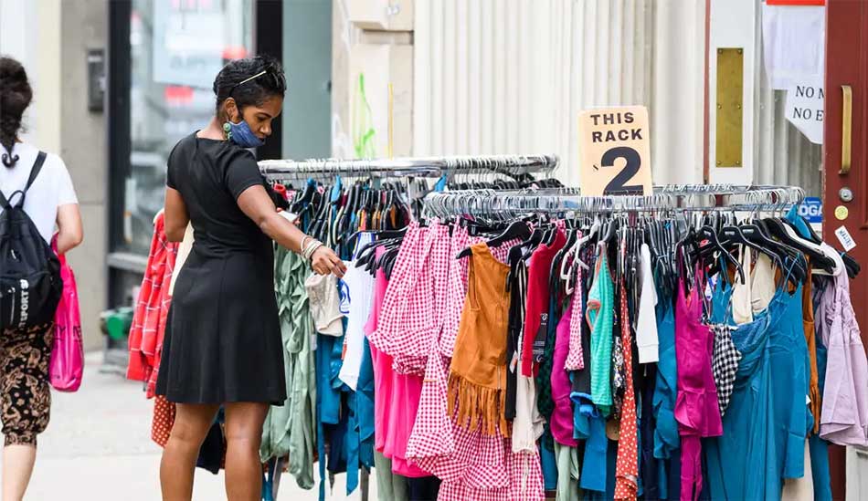 Booming sales drive apparel prices as consumers shop for more high end garments