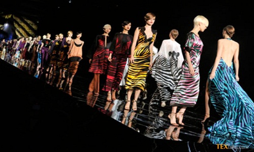 Uncertainty forcing US fashion industry to wait and watch 001