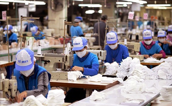 Vietnam’s garment sector aims to be less dependent on imported raw materials