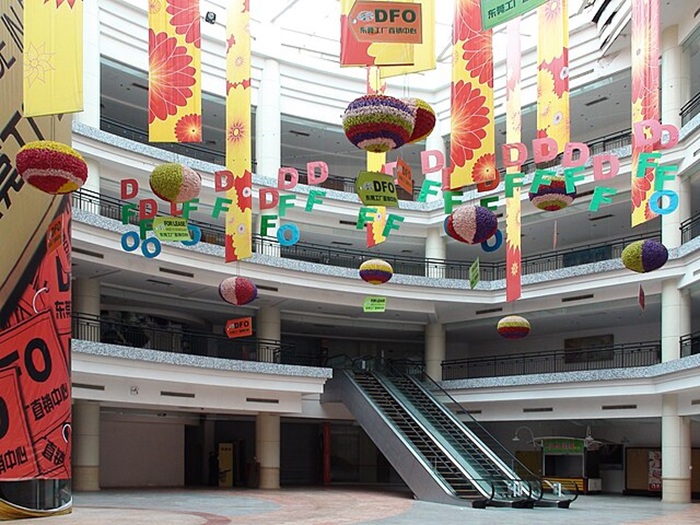 From ghost malls to fulfilment engines China’s retail space rewiring enters a new phase