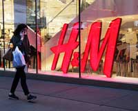 Vietnam Millennials lure global fast fashion brands