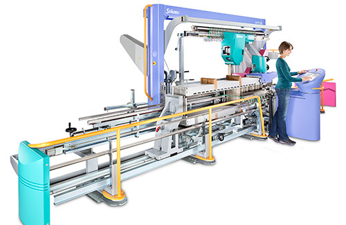 SAFIR S60 automatic drawing in machine with operator Stäubli
