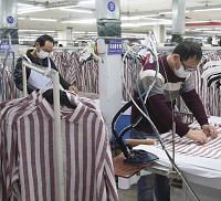 Sustainability accountability can bridge the gap between fashion industries