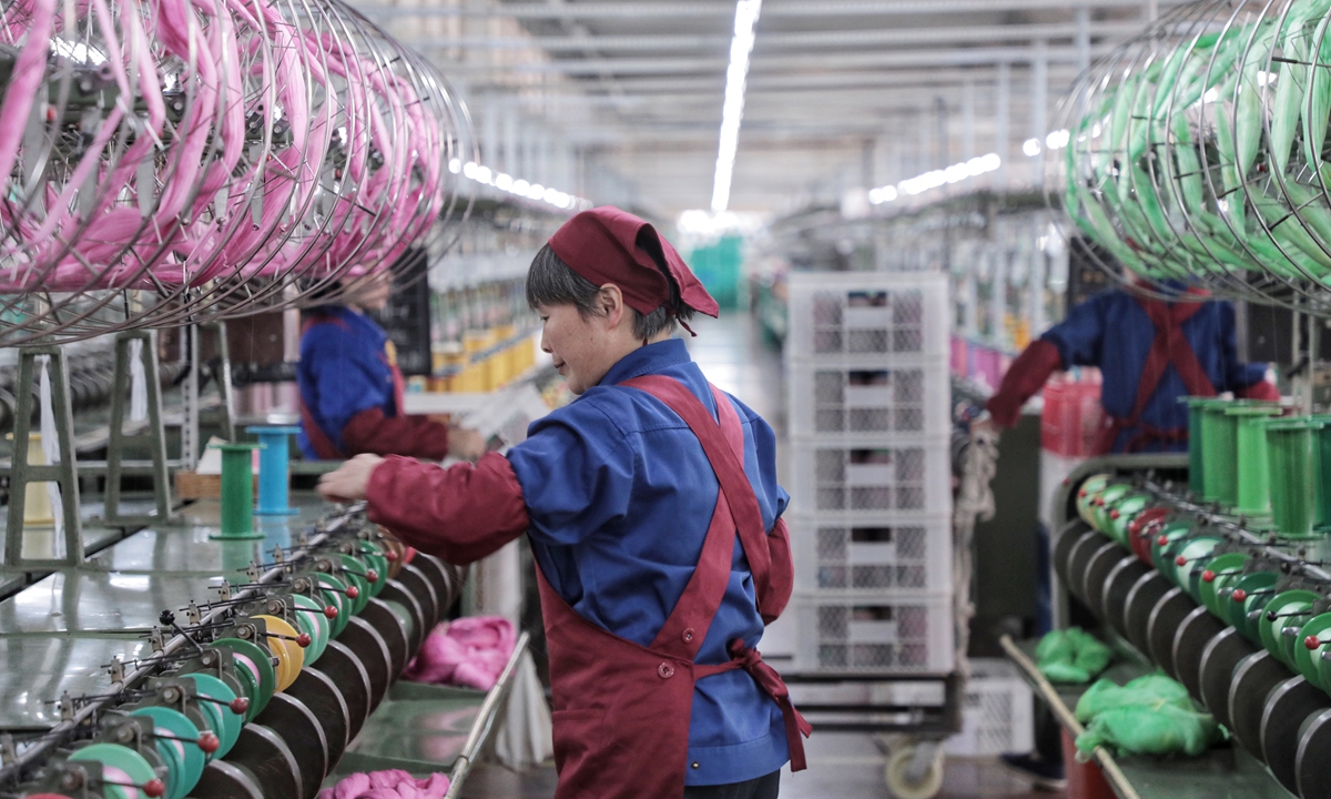 Chinas losing grip on US garment market has gains for competing countries